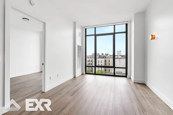 Rented by EXR | media 20