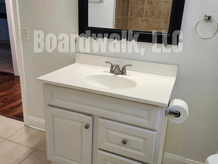 28 Orlando Ave — Photo 10
