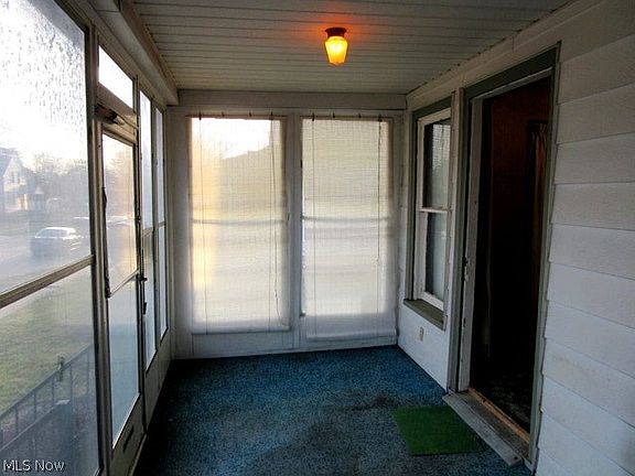 5th image of 329 W 26th St