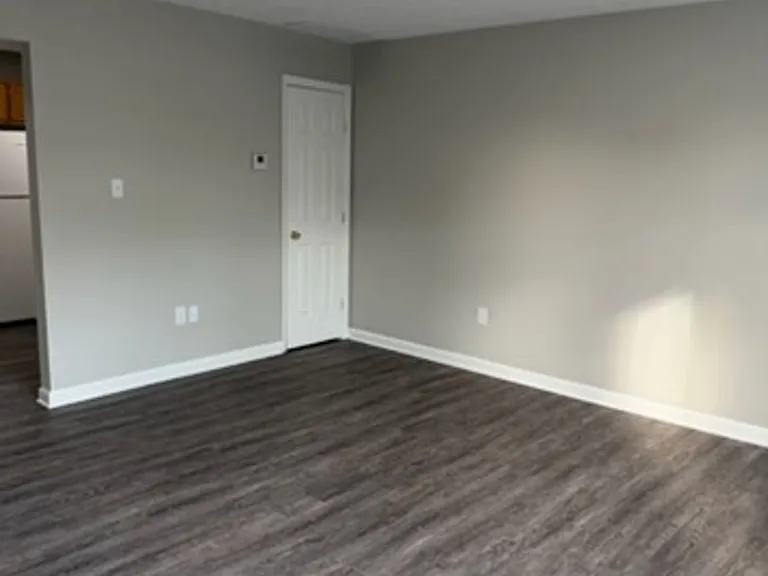 443 Jason Dr — Photo 3