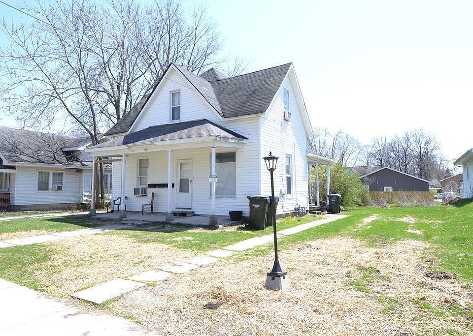 2nd image of 720 E Harrison St