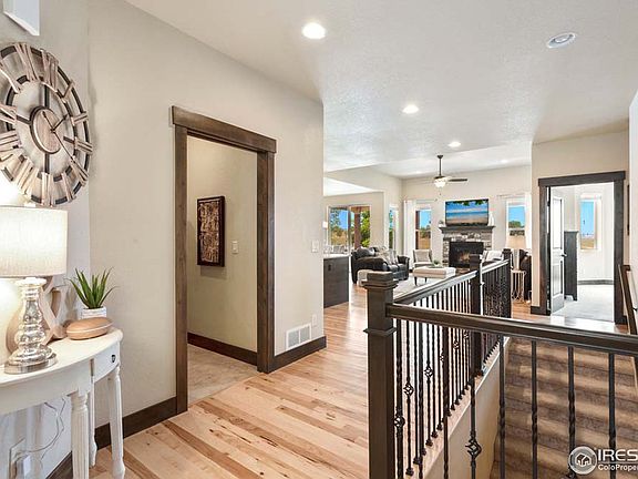 5th image of 670 Vermilion Peak Dr