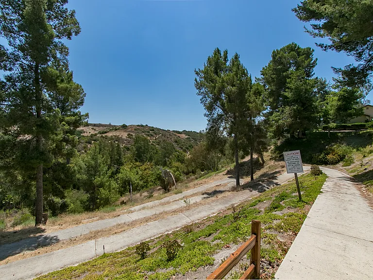 5244 Edge Park Way — Photo 47