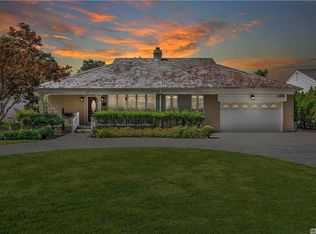 136 Washington Ave, Garden City, NY 11530