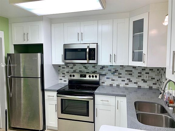 3rd image of 7941 Camino Cir #A-12