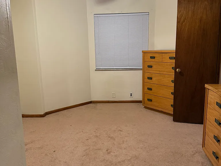 530 Greenfield Ave #1 — Photo 5