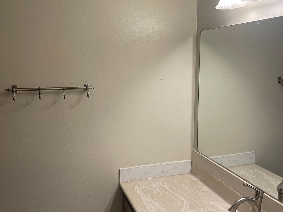 1st image of 6815 W Kathleen Ct #6