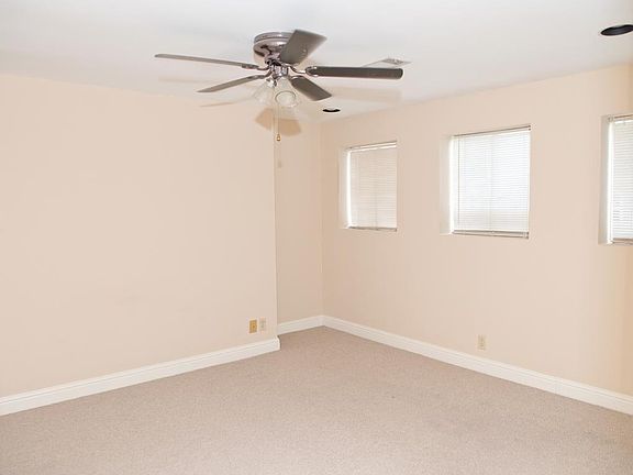3rd image of 6503 Mapleridge St Ste E