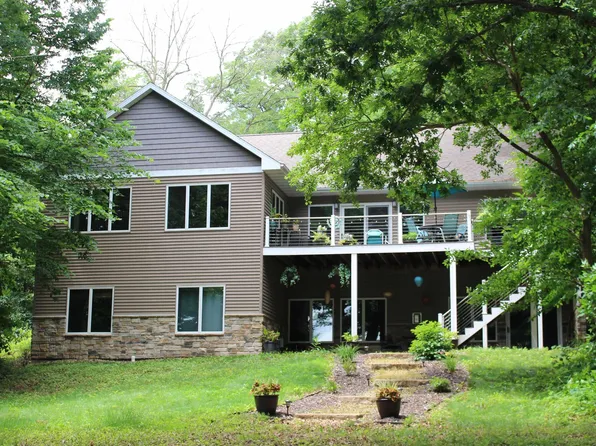 26236 213th Ave, Delhi, IA 52223