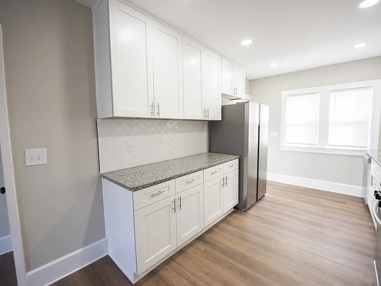 2112 Lincoln Ave — Photo 8