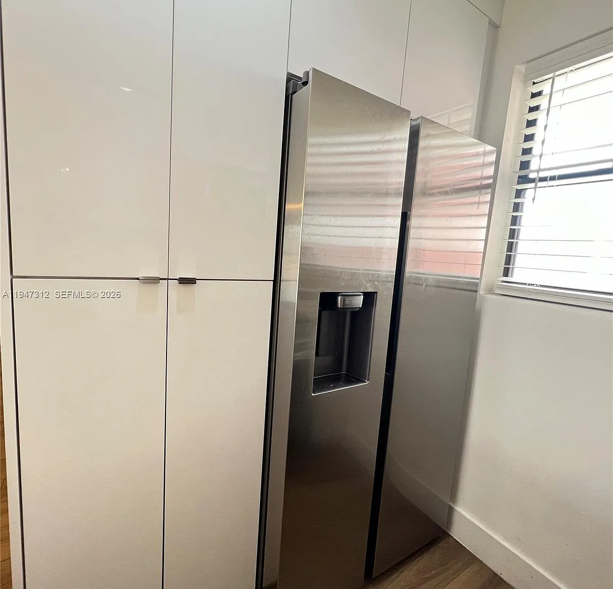 2 bed, 986 sqft, $2,600 — Photo 3