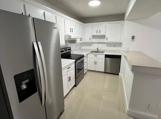 5503 Courtyard Dr, Pompano Beach, FL 33063