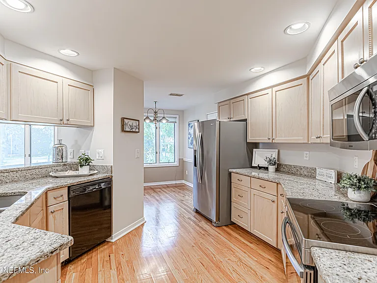 2099 Winterbourne Dr W #308 — Photo 3