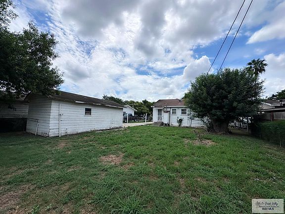 3rd image of 435 Shary Ave