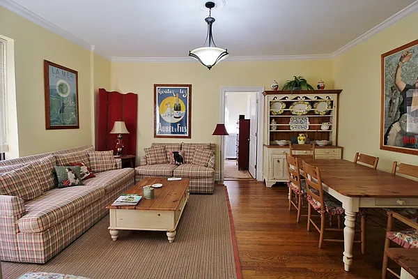 Rented by Julianna Realty Corp | media 27