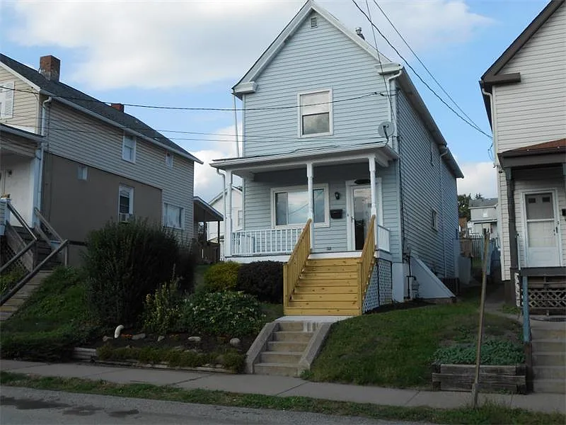1200 Summerlea Ave photo 1