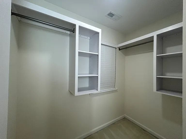 4015 Lake Charles Way — Photo 18