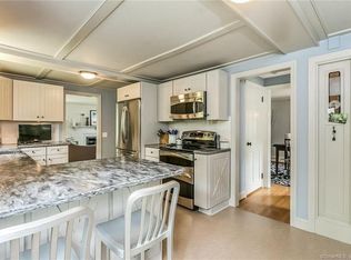 101 Hillcrest Rd, Glastonbury, CT 06033