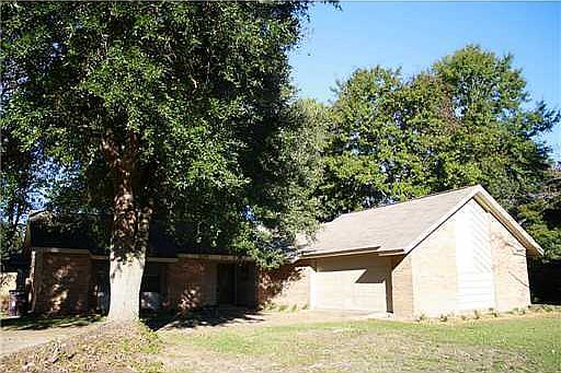 2nd image of 115 Lynne Therese Cres