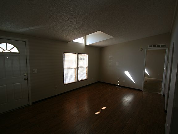 Entry to Formal Living