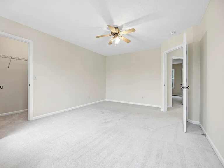 109 Cotoneaster Dr — Photo 14