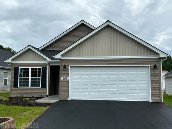 309 Jeffries Dr, Radford, VA 24141