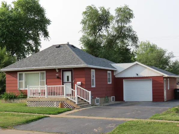 402 E 1st St, Madrid, IA 50156