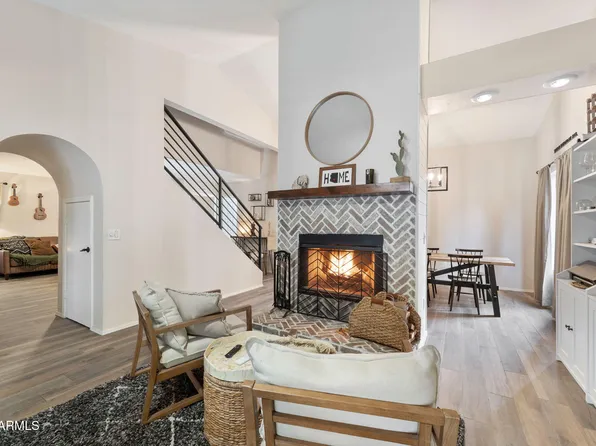 49 S OCEAN Drive, Gilbert, AZ 85233