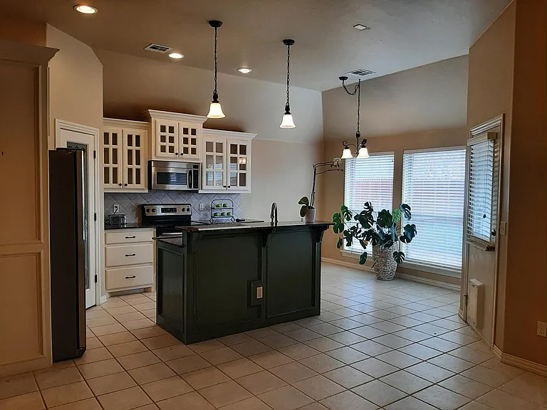 3610 Carnoustie Dr — Photo 9