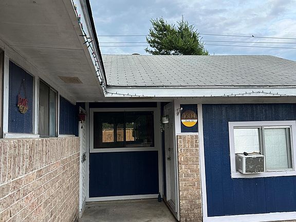 3rd image of 1604 Taron Dr