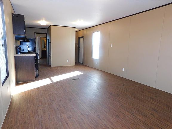 4th image of 112 China Garden Ln