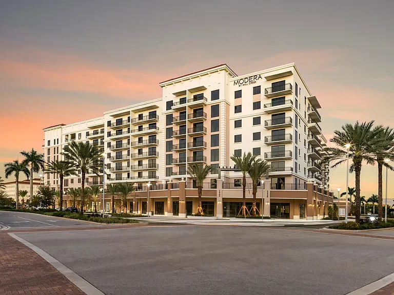 Easy access to Nova Southeastern University, HCA Florida University Hospital, and Fort Lauderdale-Hollywood International Airport.