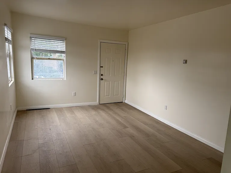3260 Ocean View Blvd #B — Photo 6