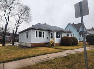 18238 Wentworth Ave, Lansing, IL