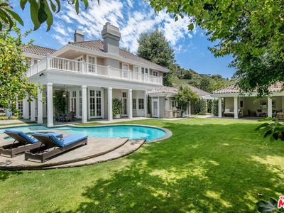 11608 Moraga Ln, Los Angeles, CA, 90049