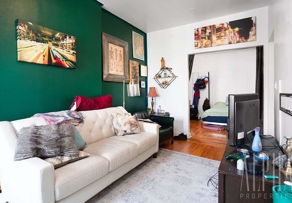 1st image of 167 E 107th St APT 8