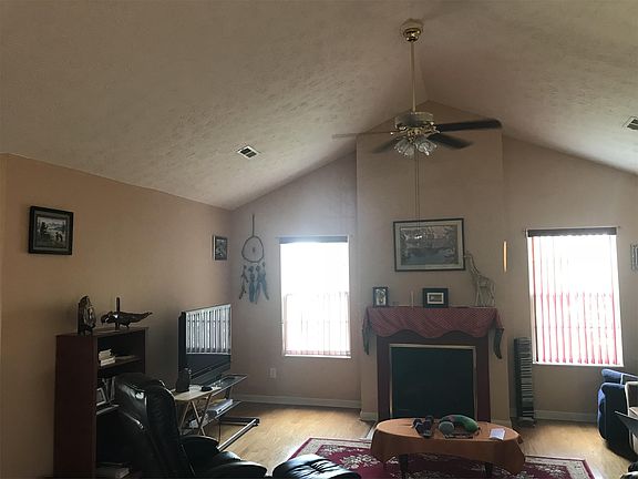 4th image of 5258 Blue Star Dr