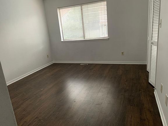 2nd image of 4264 Brookside Dr