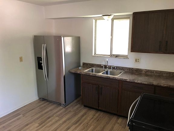 4th image of 731 S Woodlawn Ave
