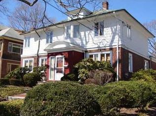 93 Bluff Ave, Cranston, RI 02905