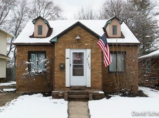 1137 Lake Michigan Dr NW, Grand Rapids, MI