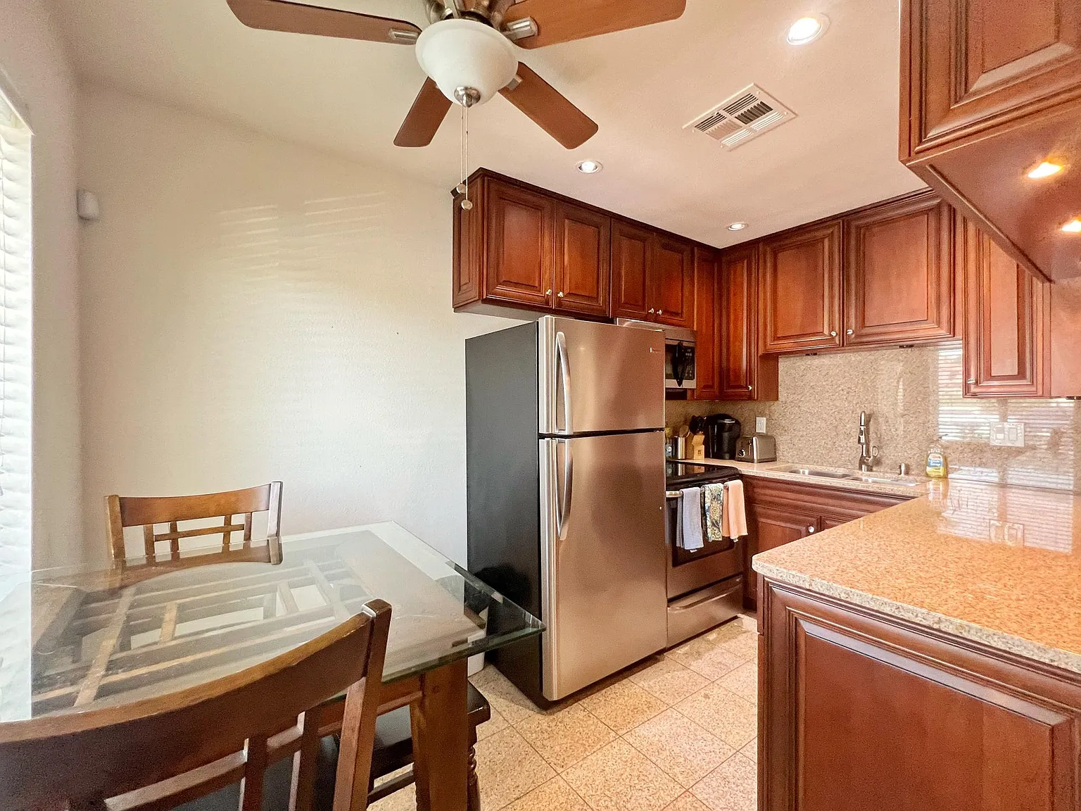 82075 Country Club Dr — Photo 4
