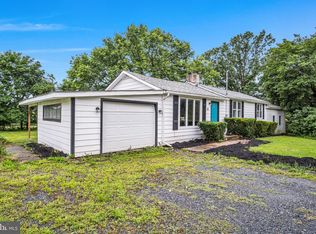 60 Gordon Dr, Carlisle, PA 17013