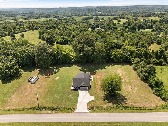 3rd image of 4750 Morrow Rd