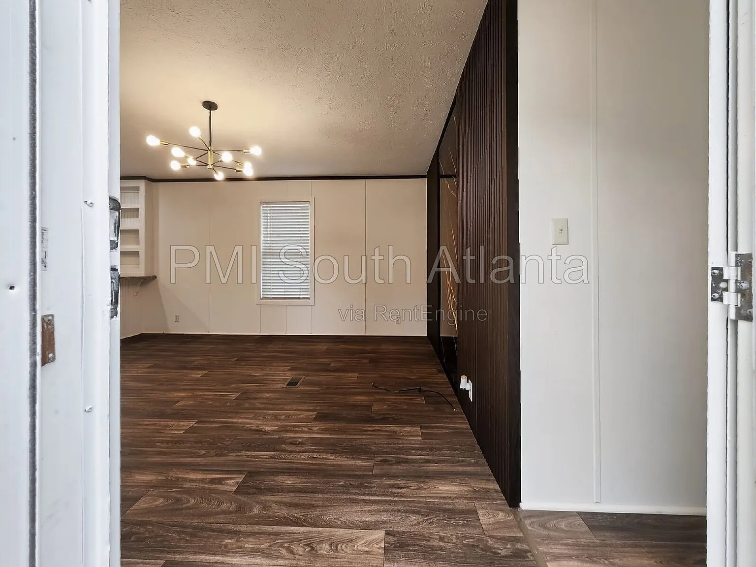 3 bed, 2.0 bath, 1216 sqft, $1,250 — Photo 3