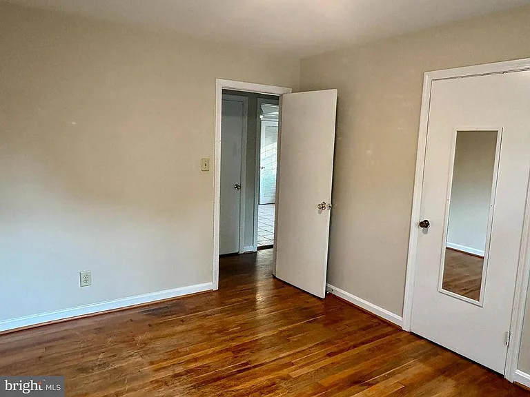 1316 Rowe St — Photo 21