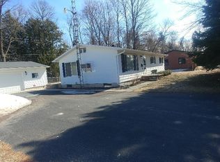 9875 E Cherry Bend Rd, Traverse City, MI 49684