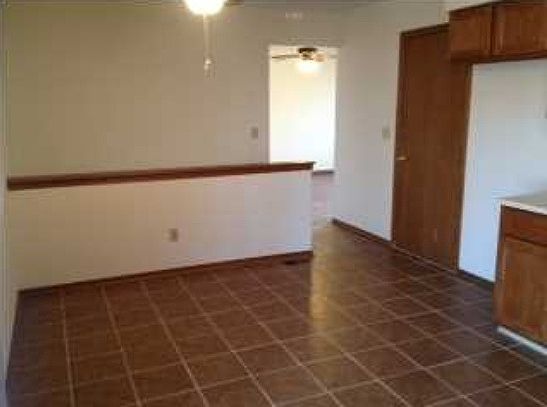 Kitchen to living room