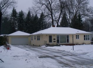 1213 Jenks Blvd, Kalamazoo, MI 49006