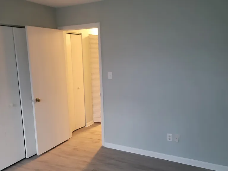 528 Ashlawn Dr #5 — Photo 5